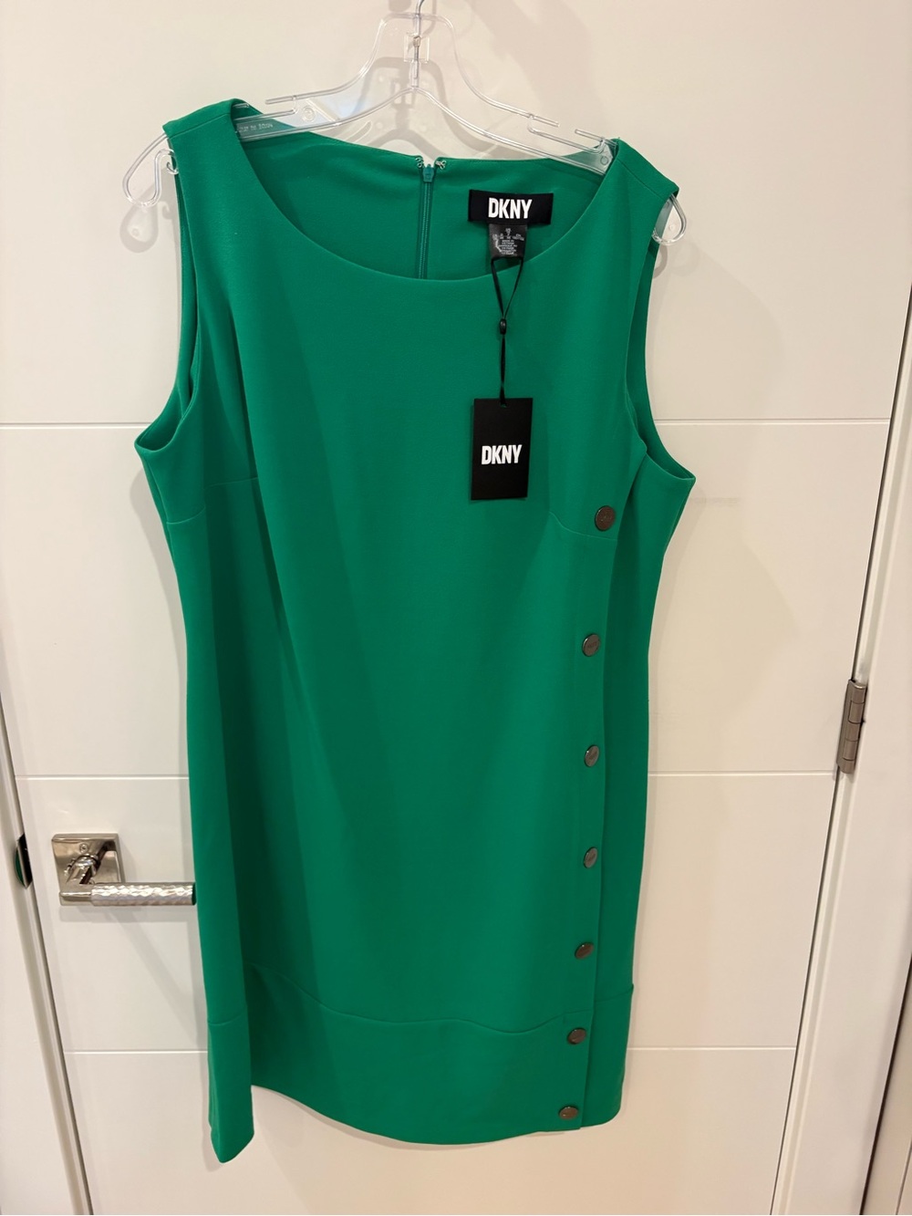DKNY Green Sleeveless Side-Button Shift Dress